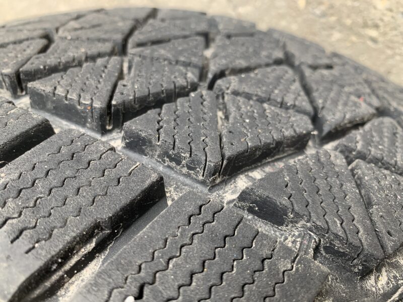 【帮车友转发】2022 bridge stone winter tires 255/50R 19