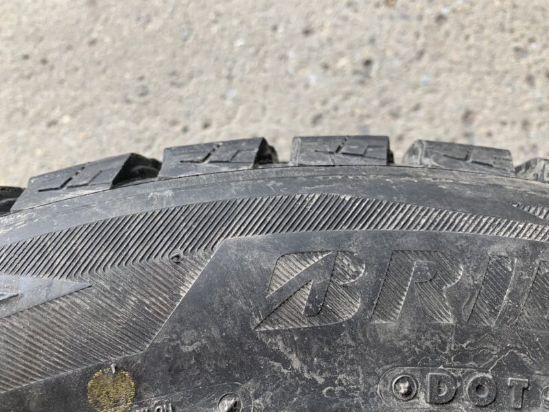 【帮车友转发】2022 bridge stone winter tires 255/50R 19