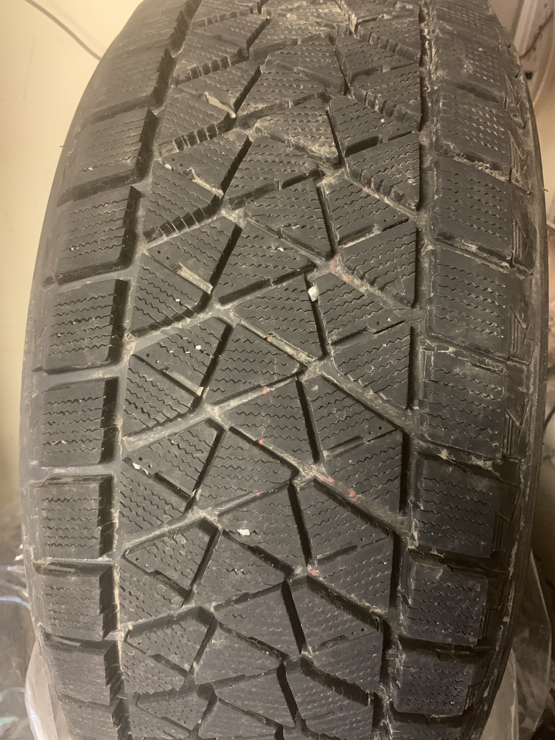 【帮车友转发】2022 bridge stone winter tires 255/50R 19